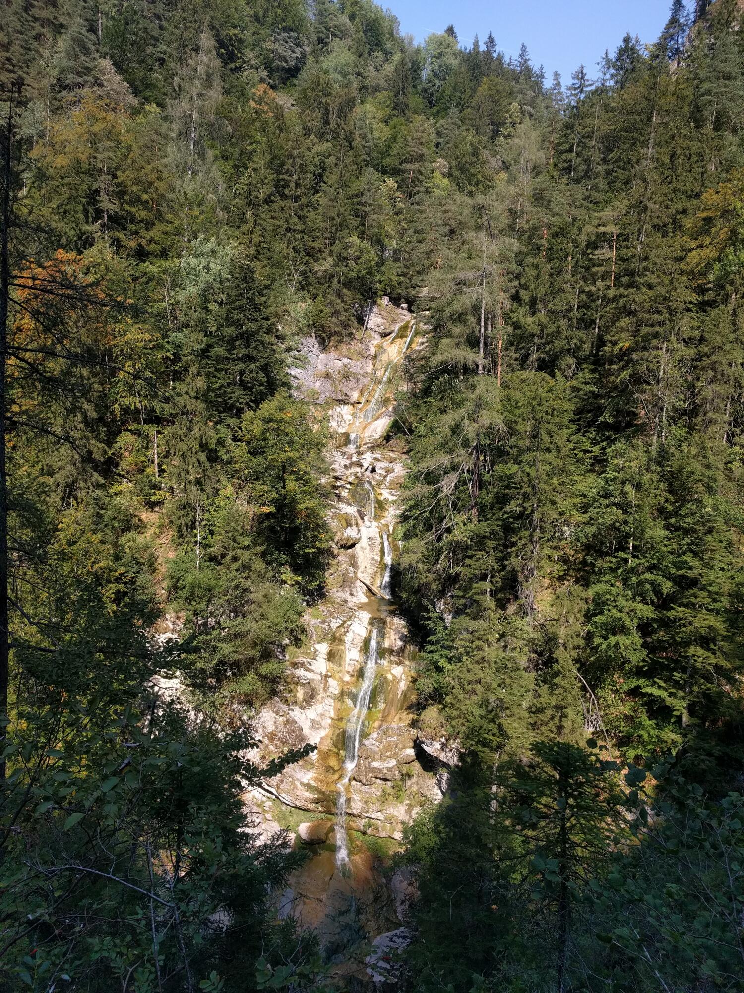 langer Wasserfall